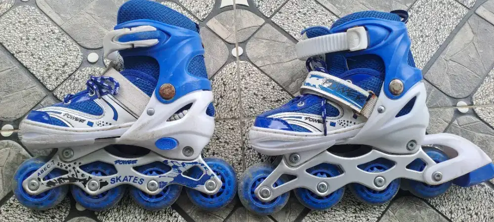 SEPATU RODA ANAK LUCU