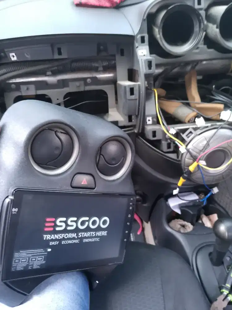 Jasa bongkar pasang variasi mobil