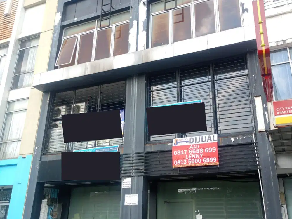 Dijual ruko Gandeng City Park Cengkareng Pinggir jalan