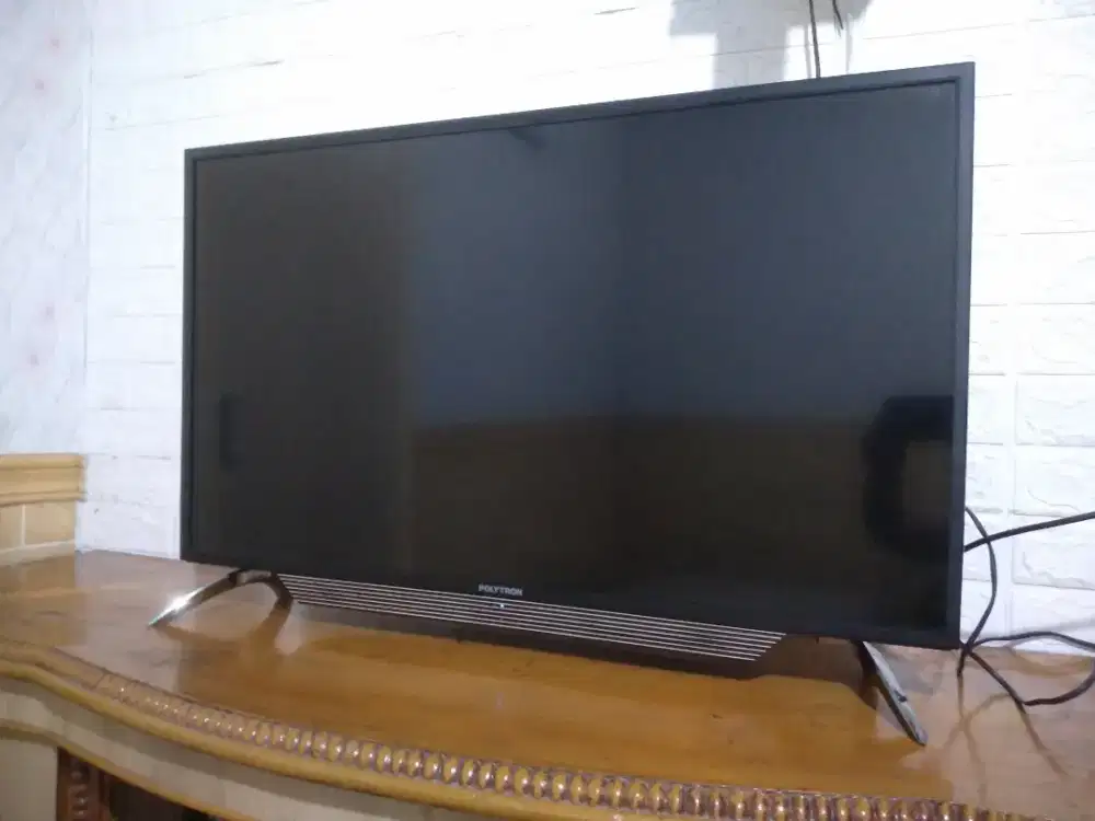 TV  DIGITAL POLYTRON 40