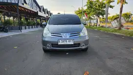 )DIJUAL URGENT ) TSNISSAN GRAND LIVINA 1.5 ULTIMATE AT 2011