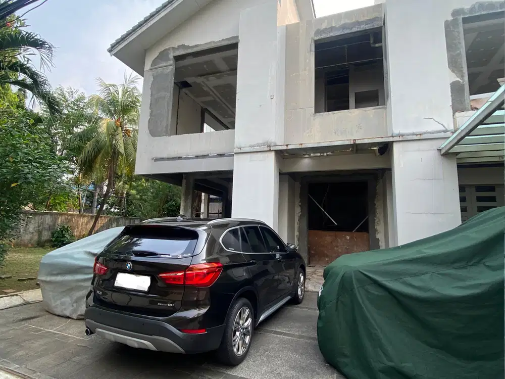 Dijual Rumah Dalam Kondisi Renovasi Di Elite Patal Senayan Posisi Hook