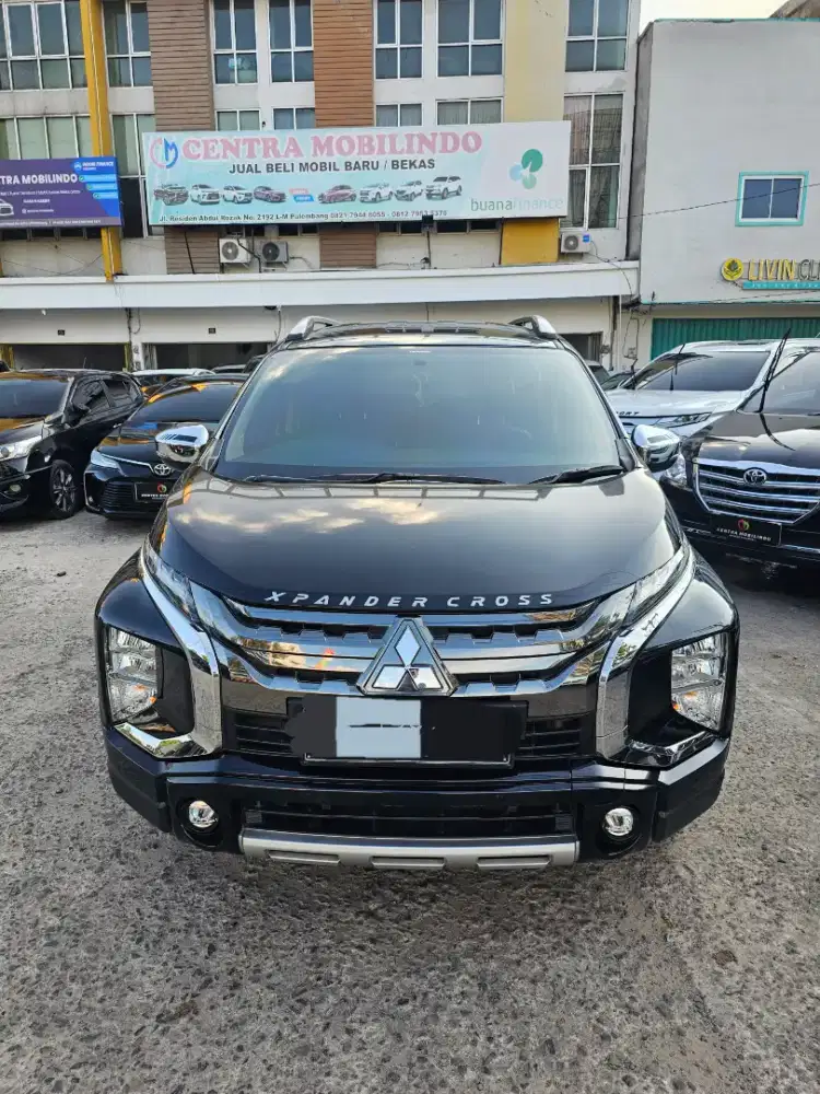 Xpander Cross 1.5 Matic 2021 hitam istimewa dp