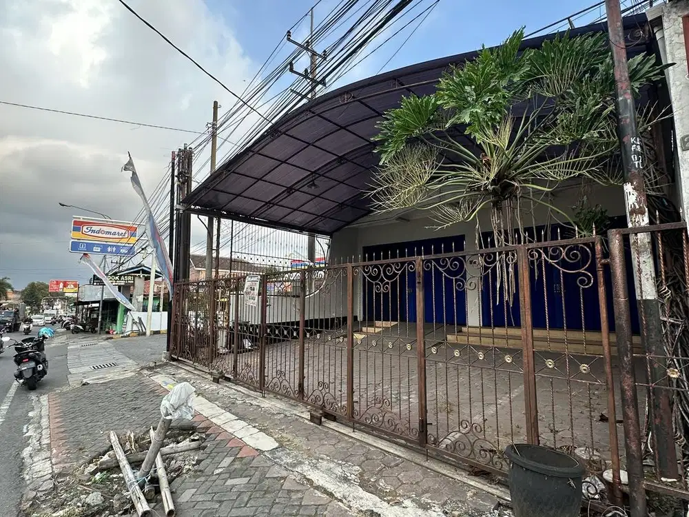 Dijual Rumah Kantor Ex BRI Poros Jalan Sengkaling Arah Batu Malang