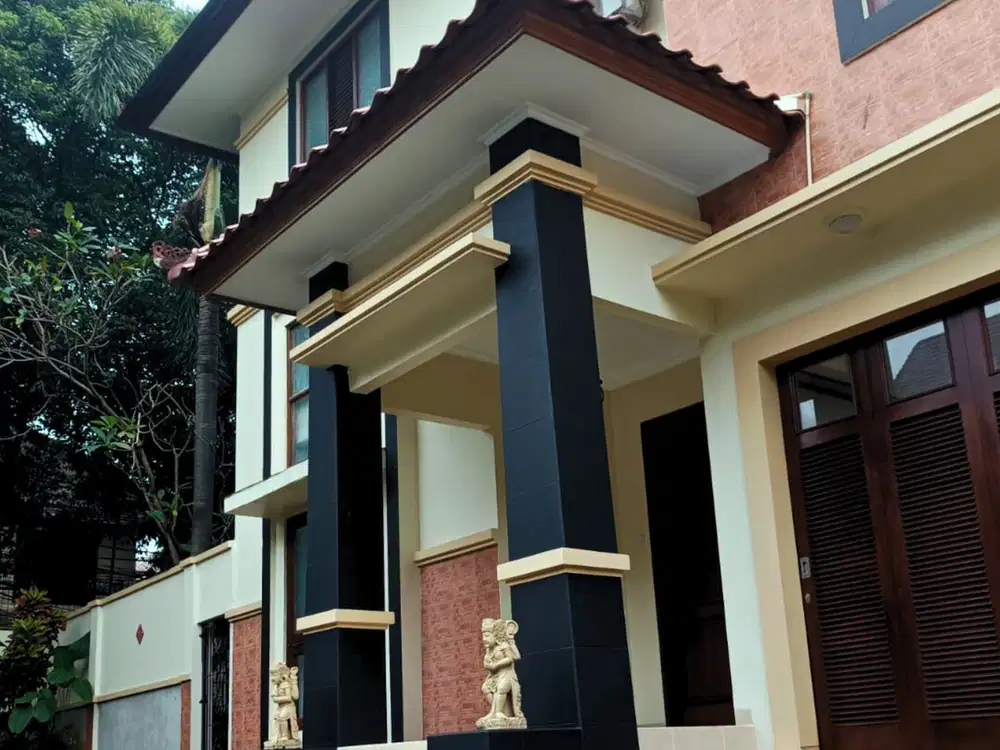 Rumah Mewah 2 Lantai di Kemang Timur, Ada Kolam Renang