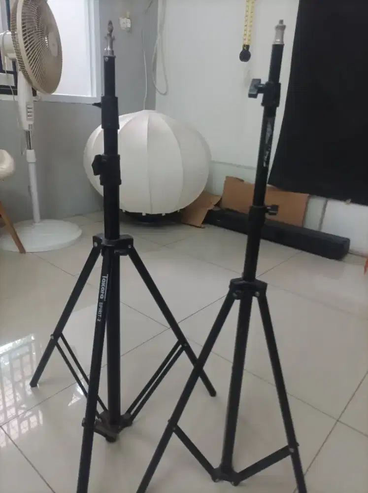 TRIPOT LIGHTING