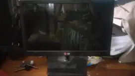 DIJUAL MONITOR DAN KEYBOARD