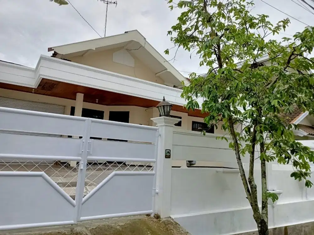 dijual murah dibawah pasaran  rumah bukit dieng malang