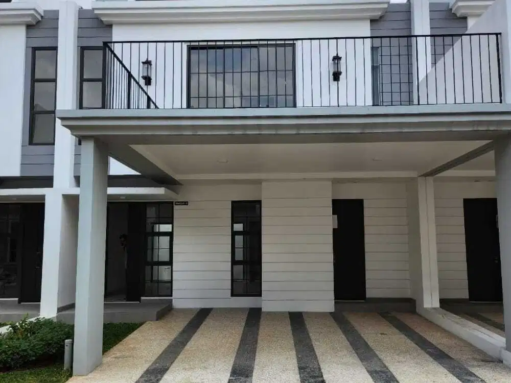 Rumah Attic Lebar 8 Maison De Wisteria Ujung Menteng Cakung Jakarta