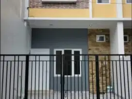 RUMAH DI JUAL GADING GRIYA LESTARI, KELAPA GADING, JAKARTA UTARA