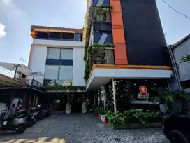 Dijual Hotel Tengah Kota yang Profitable Masih Aktif di Klojen, Malang