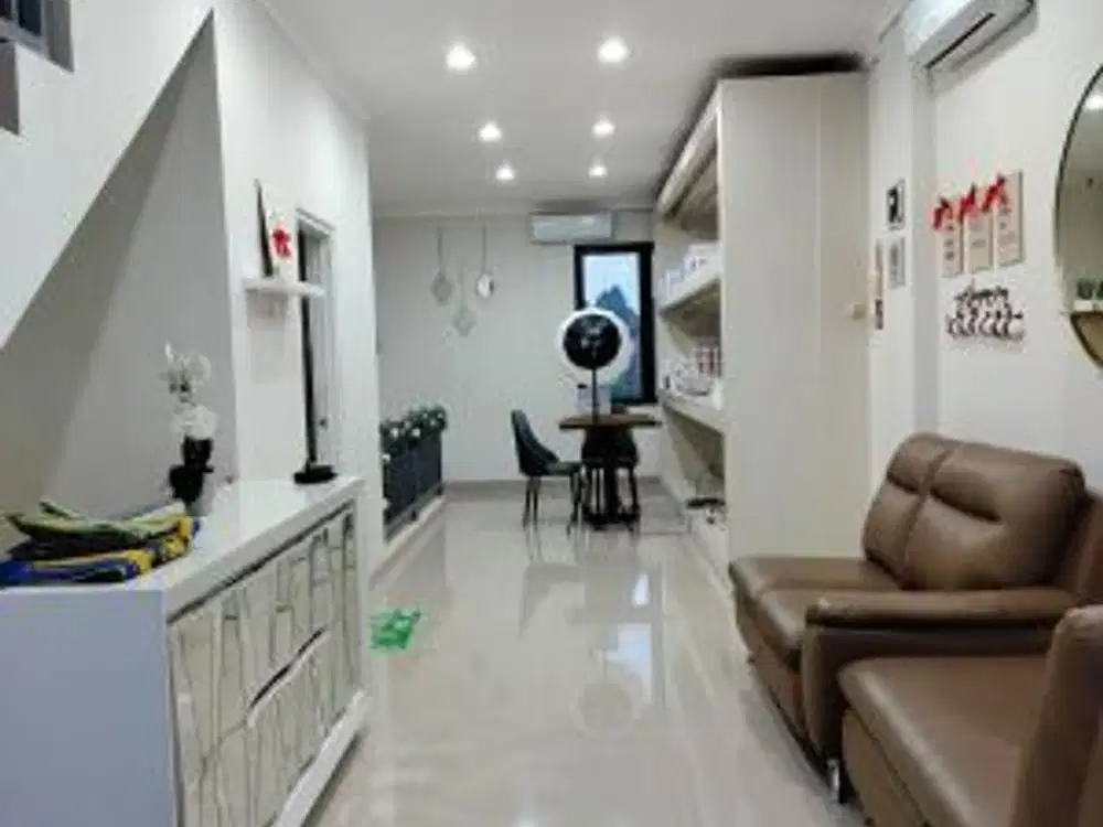 Dijual Ruko New Westfield  3 lantai  full furnished Area Grand Wisata