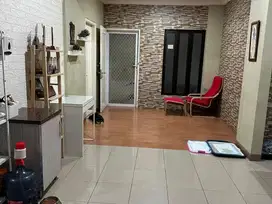Jual rumah Gandeng Regensi Villa Melati Mas sudah Renov