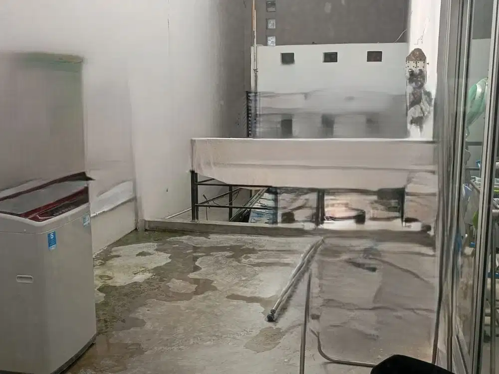 Dijual Rumah Pratama 2 Lantai, Posisi Hook, Luas Tanah 283m2, 7 Kamar
