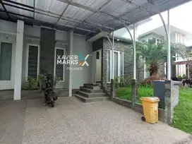 DIJUAL RUMAH CANTIK DI IJEN NIRWANA MALANG 1.5 LANTAI