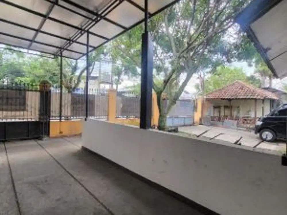 Rumah/Tempat Usaha 1 Lantai, Luas Tanah 300m2, di Margasari Bandung