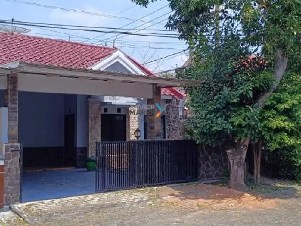 Dijual Murah, Rumah Terawat di Blok Depan PBI Araya, Blimbing Malang