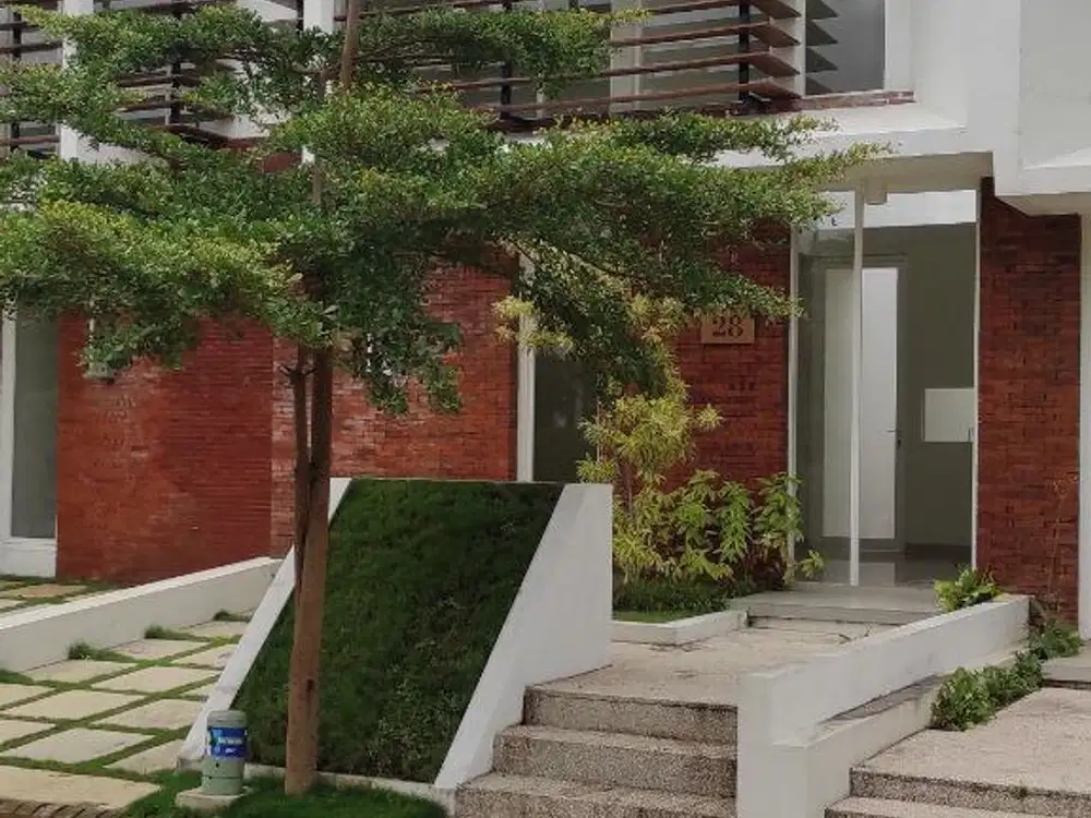 Rumah Baru Minimalis Bagus di Oz Tidar Malang