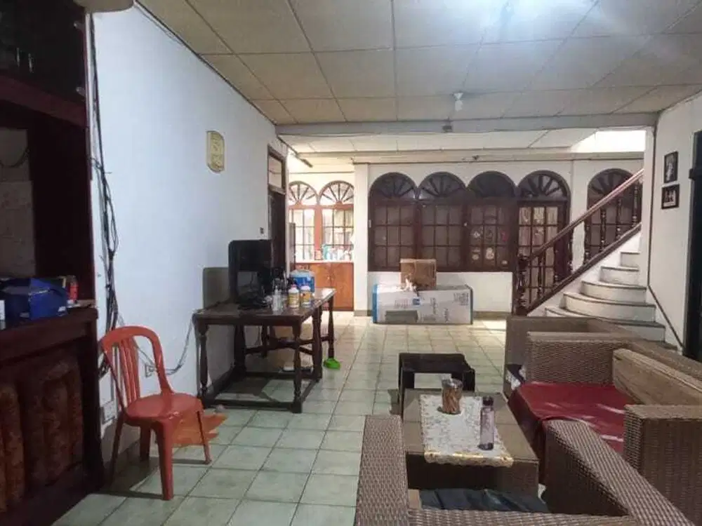 Dijual Rumah di Cimahi Tengah, Nyaman Strategis Samping SMPN 1 Cimahi