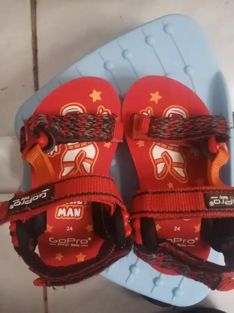 Sepatu sendal go pro untuk anak
