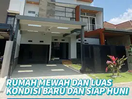 Rumah Baru Modern di Araya Golf Blimbing Malang