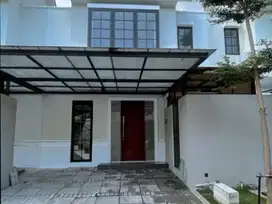 Murah Jarang Ada  Rumah 2 lantai Siap Huni di Grand Harvest, Surabaya