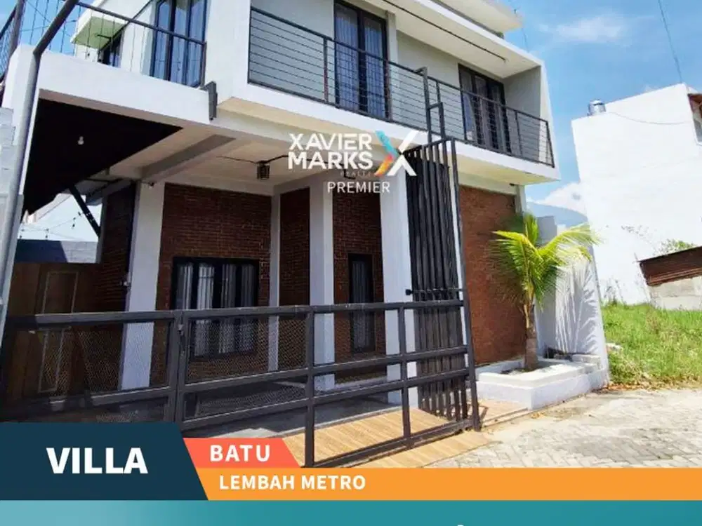 Villa Modern Ada Private Pool di Lembah Metro Batu View Bagus
