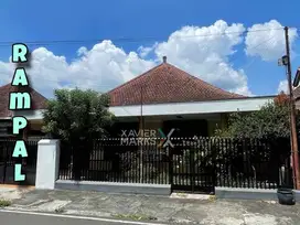 Rumah Kualitas premium jati belanda tengah kota di Rampal KLojen
