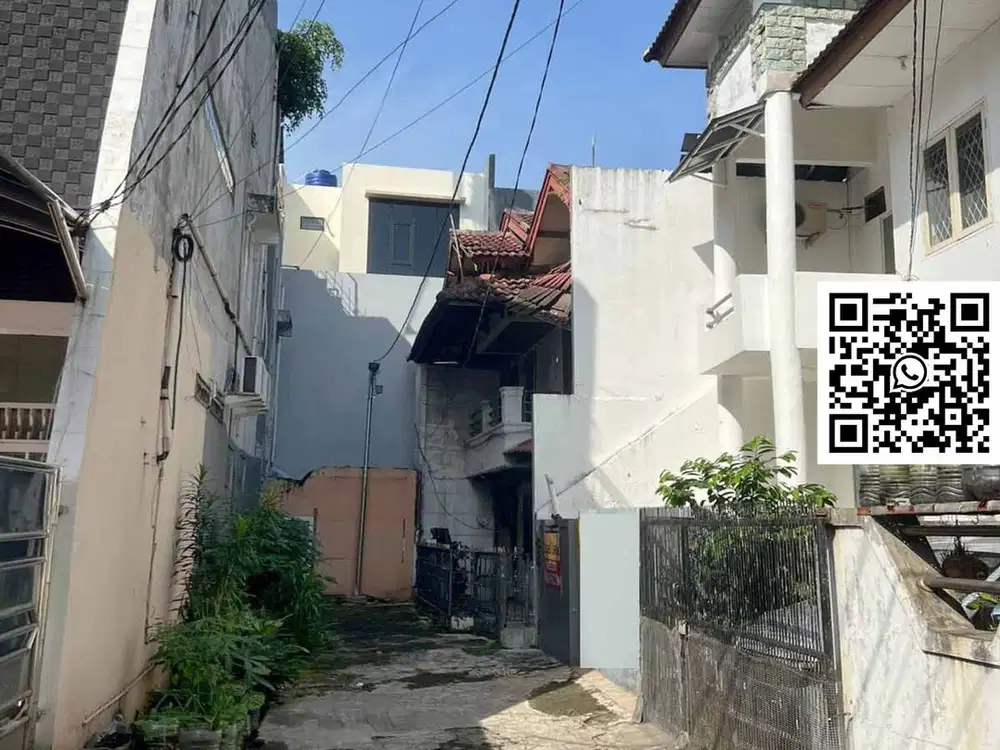 Jual Cepat! Nego Sampai Deal! Rumah Hook di Tomang, Hitung Tanah 150m²