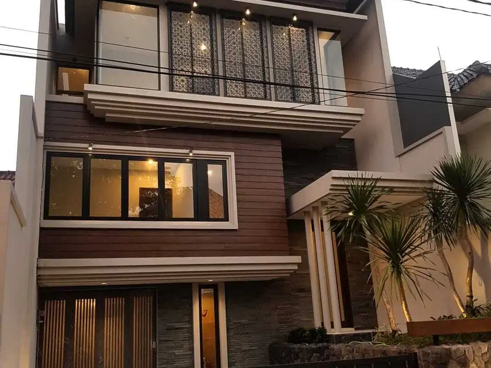 Rumah Baru Araya MINIMALIS MODERN (3 lantai)