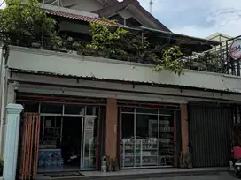Ruang Usaha/Mini Market 2 Lantai Lokasi dekat Jalan Titibumi godean