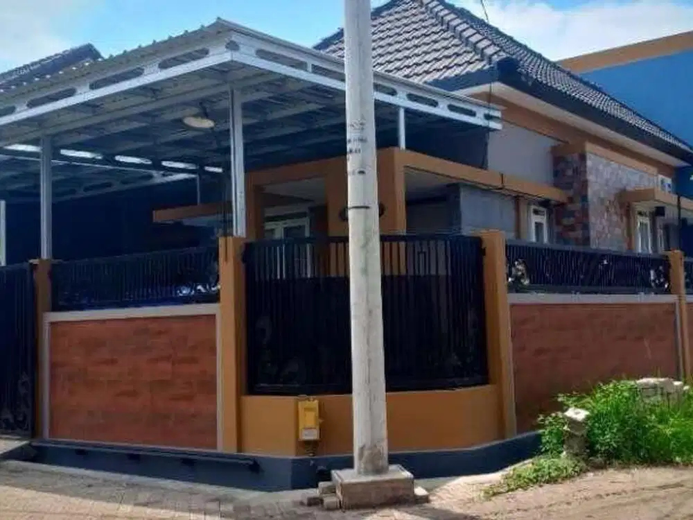 V1 Dijual Rumah Hook 1,5 Lantai di Tasikmadu Malang