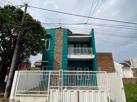 Dijual Rumah 2 Lantai Modern Minimalis di Sukun Malang