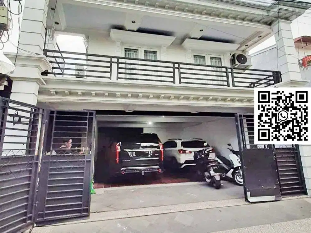 Dijual Rumah Strategis di Kebon Jeruk 2 Lantai, SHM, Dekat Tol & Mal