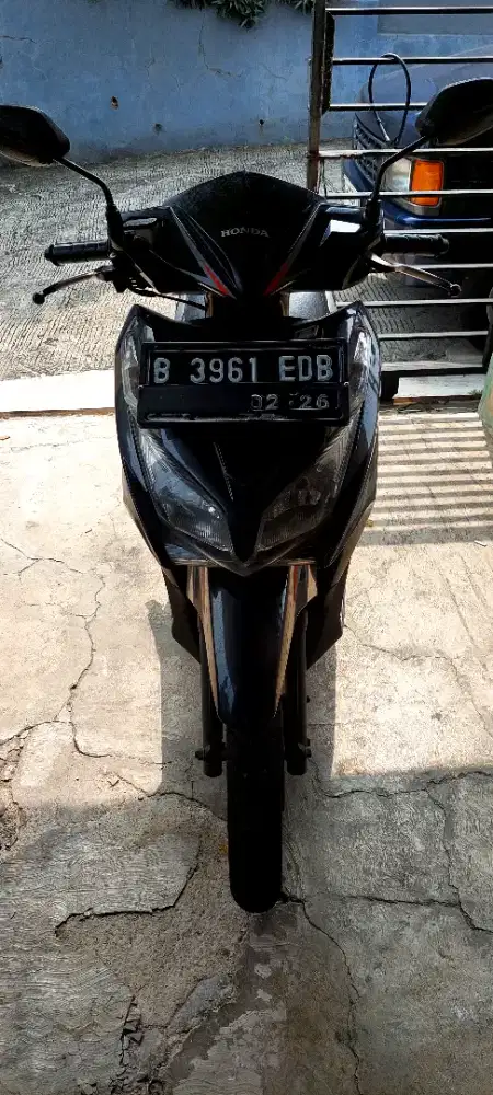 Vario 125 tahun 2014 KZR