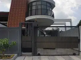 DIJUAL Rumah modern dengan desain stylish dan mewah