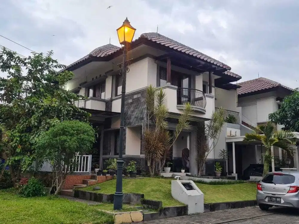 Jual Rumah Hook di Wangsakerta Kota Baru Parahyangan, Lokasi Strategis