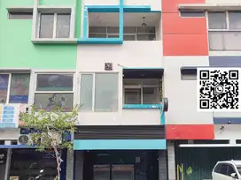Ruko Plaza de Lumina, Cengkareng 3.5 Lantai –  180 m², Furnished