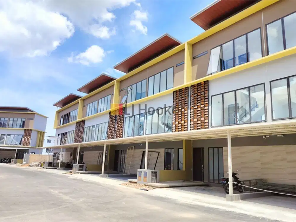 Rumah Baru 3 Lantai Di Perum The Icon Central Batam