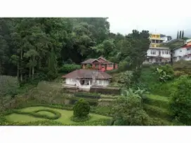 Dijual Villa Di Sarangan Magetan Menghadap Danau,Halaman Luas