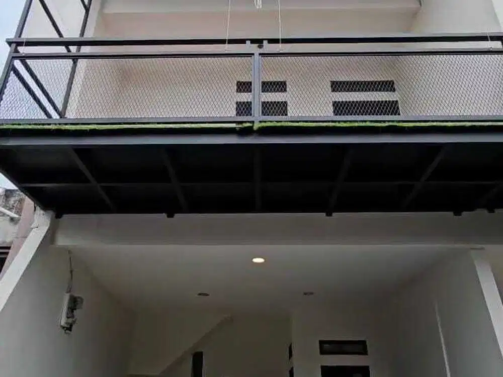 Dijual Rumah di Antapani Bandung, Modern Minimalis 2 Lantai