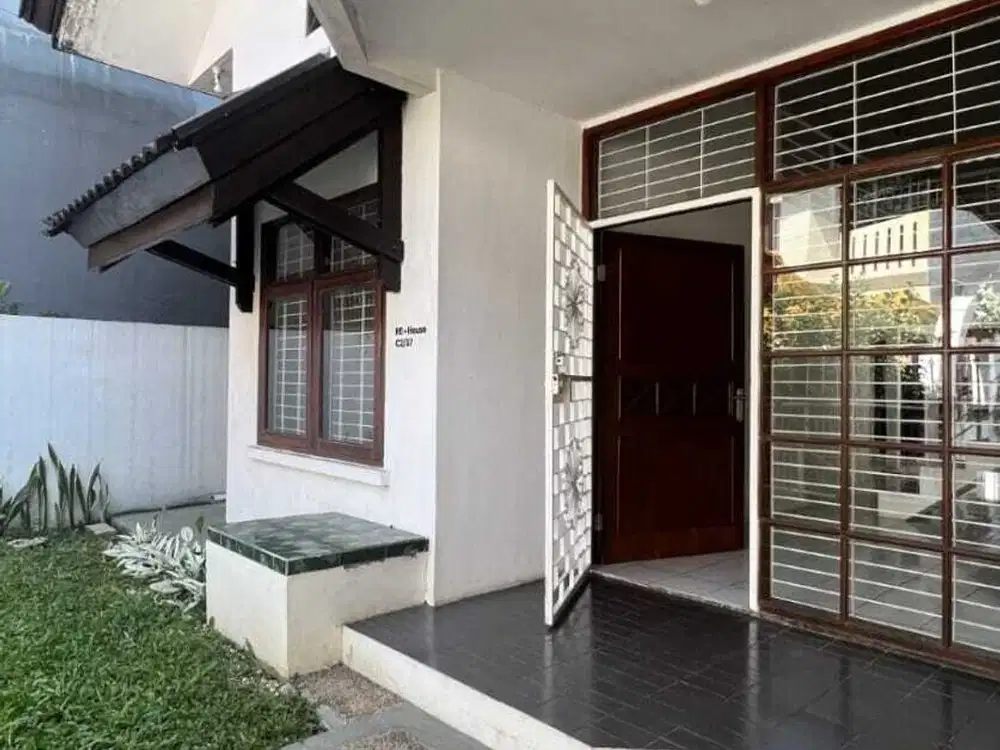 Dijual  Rumah Modern  di Komplek Taman Mutiara Cimahi Siap Huni