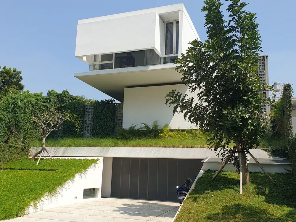Dijual Rumah Mewah Luxury Home Full Furnished Tingkat 3,5 Lantai