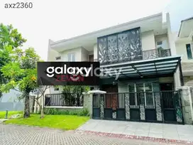 JUAL RUMAH BARU +FURNIS MEWAH GRAHA FAMILI MODERN TROPICAL