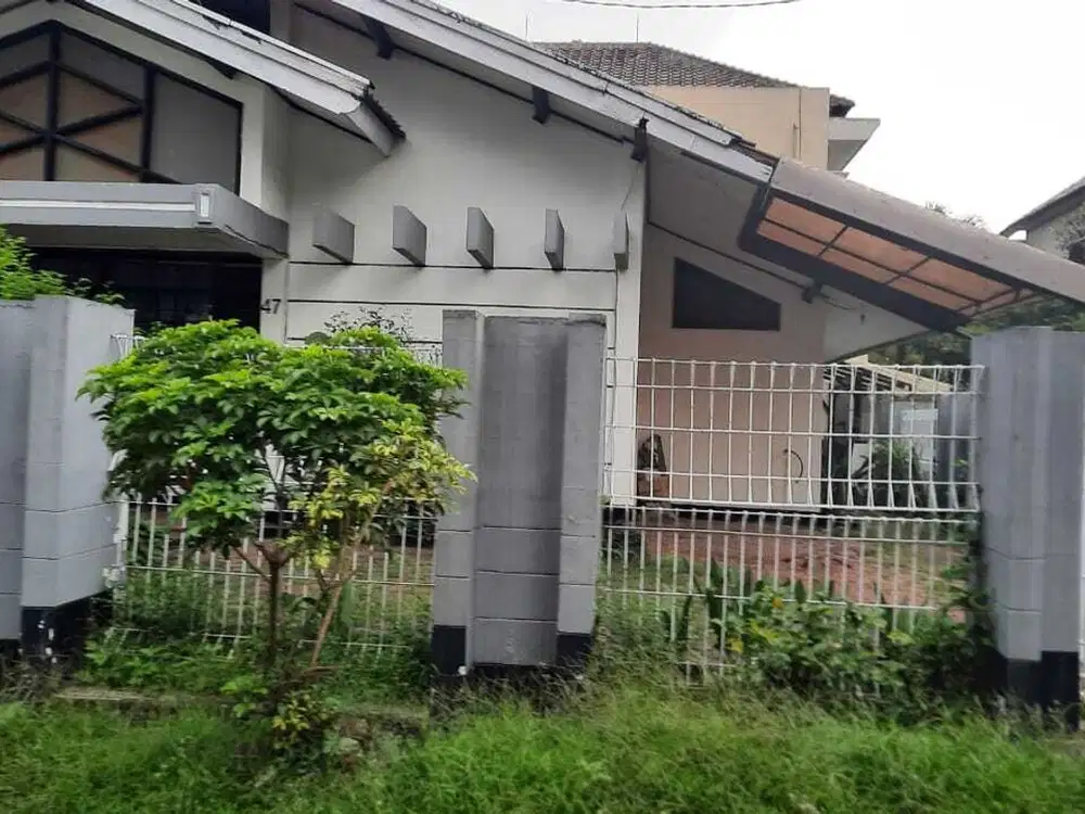 Dijual Rumah Minimalis Posisi Hook di Jalan Venus Bandung