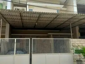 Dijual Rumah Minimalis di Manyar Tirtoasri