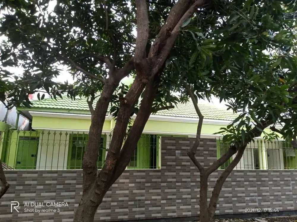 Dijual Rumah Dekat Ciputra World di Sawunggaling Surabaya