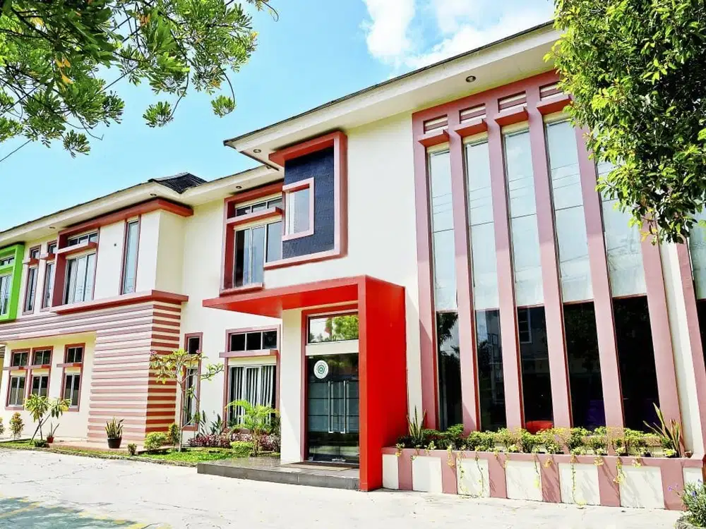 dijual gedung kantor di pekanbaru di jalan Letkol Syariefuddin syarif
