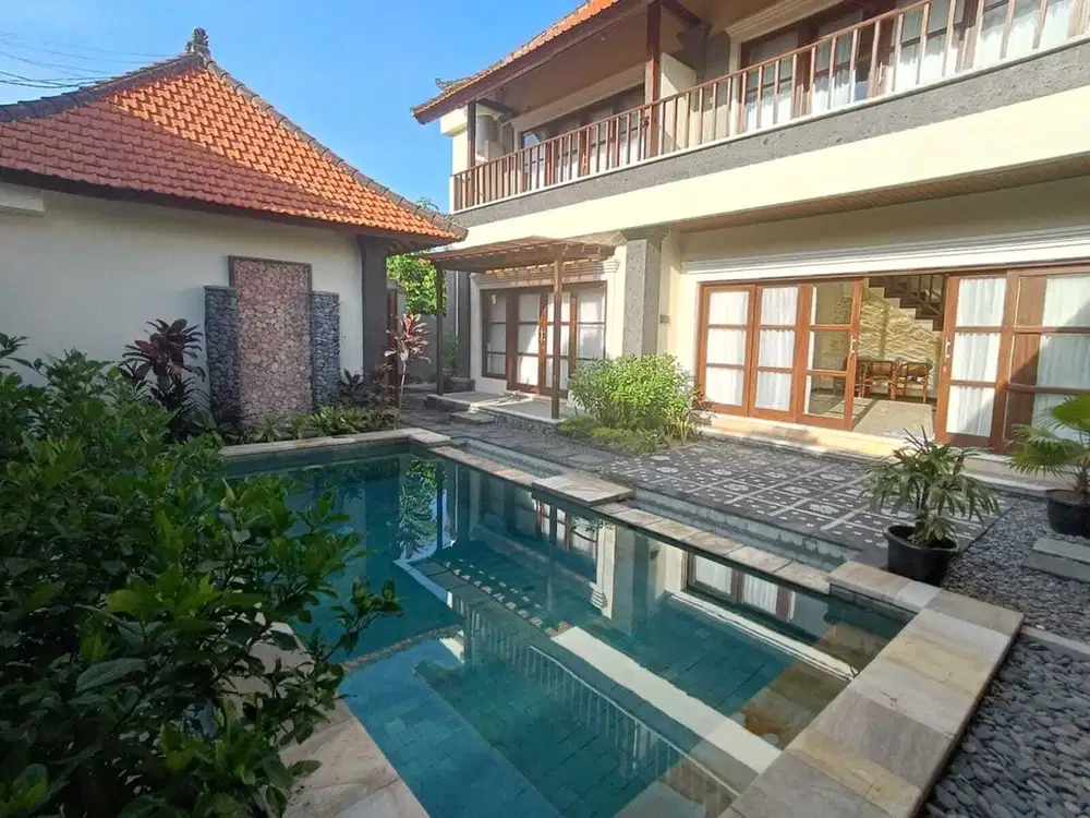 Di jual villa 3 bedroom di area Sanur, Bali