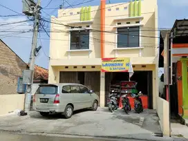 Ruko 2 Gandeng  di  Jalan Raya Tarumajaya